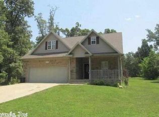 11 Tohatchi Dr, Cherokee Village, AR 72529