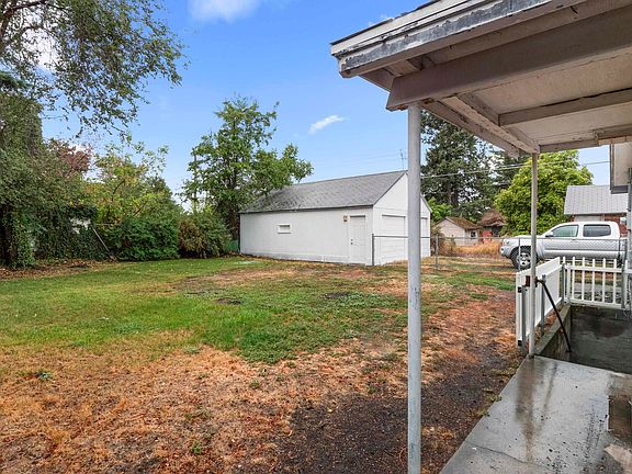 5th image of 2118 E Buckeye Ave