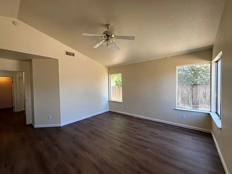 8848 Hiddenspring Way — Photo 10