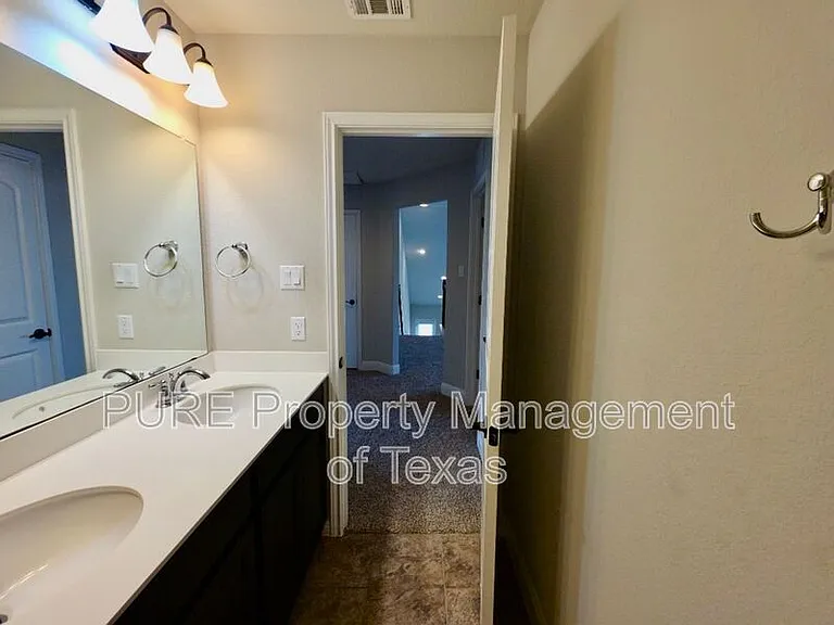 205 Methodius Dr — Photo 23