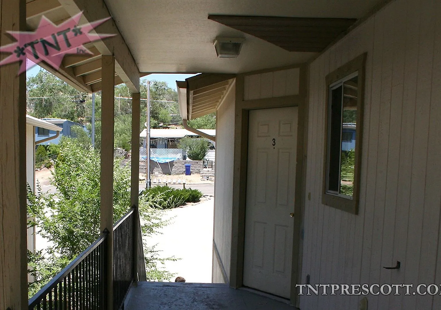 1332 — Photo 3