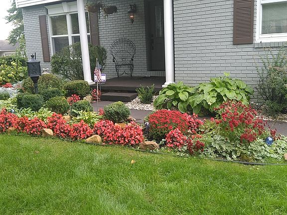 5th image of 59101 Albert Ln