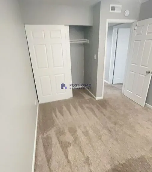 501 W 27th St S #201 — Photo 17