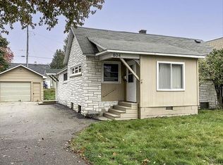804 W Fleshiem St, Iron Mountain, MI 49801