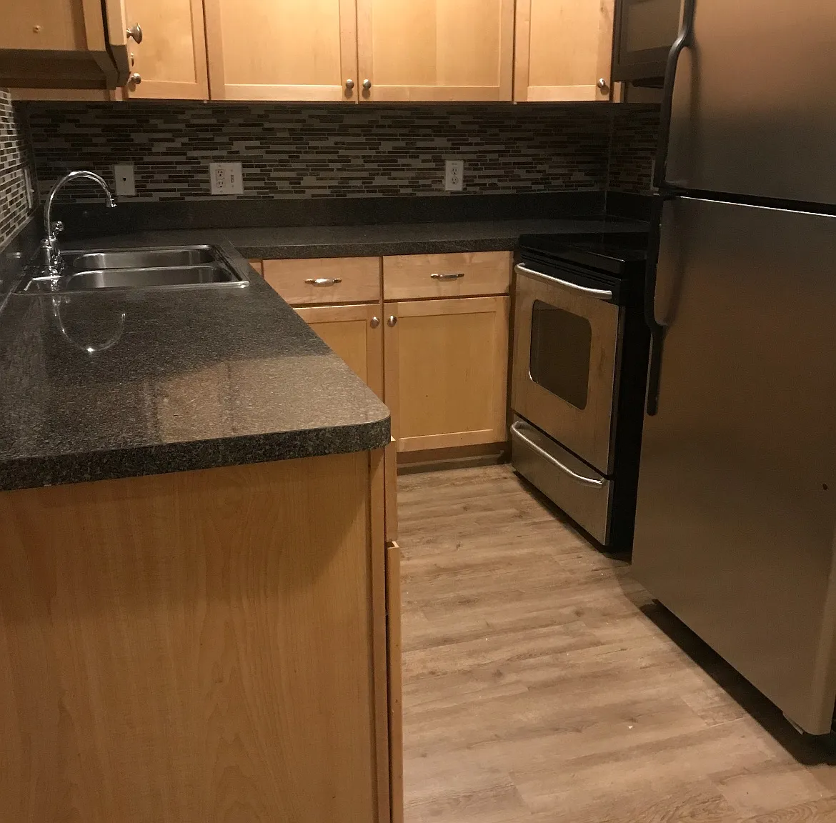 1 bed, 800 sqft, $1,700 — Photo 1