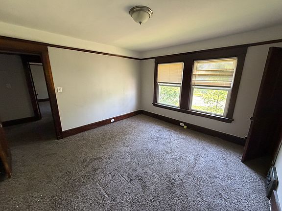 4th image of 3749 E 71st St