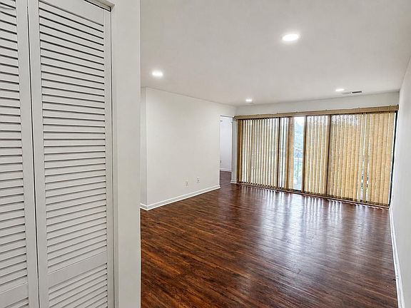 2nd image of 515 Florida Ave APT 102