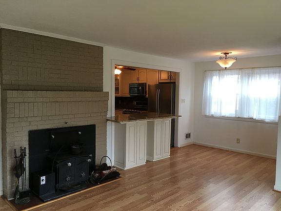 Dining Room, Wood burn Stove