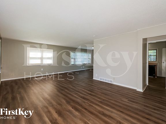 5th image of 10817 E 19th Ter S