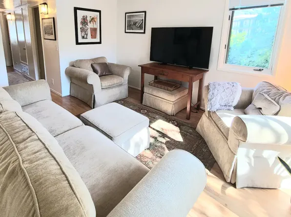 521 W Montecito St APT 10, Santa Barbara, CA 93101