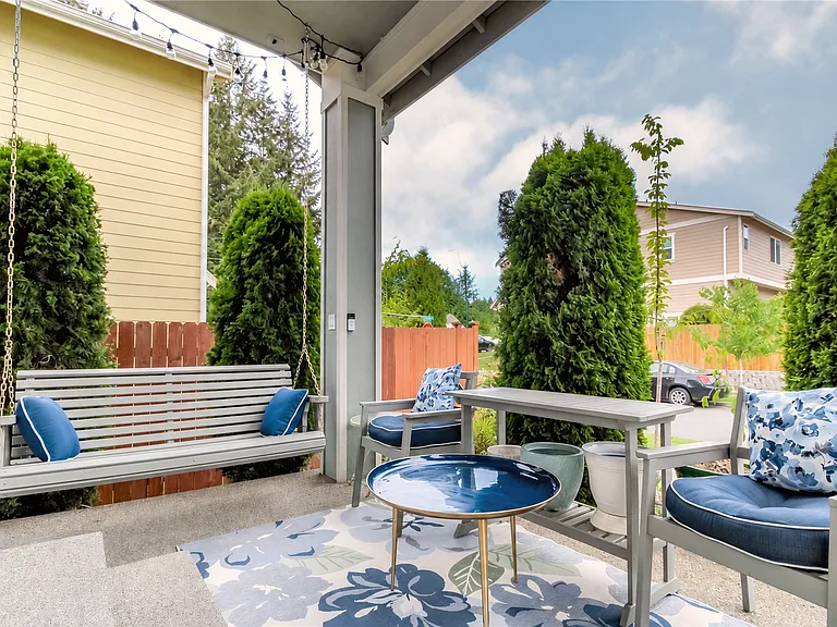 3205 Garnet St SE — Photo 4