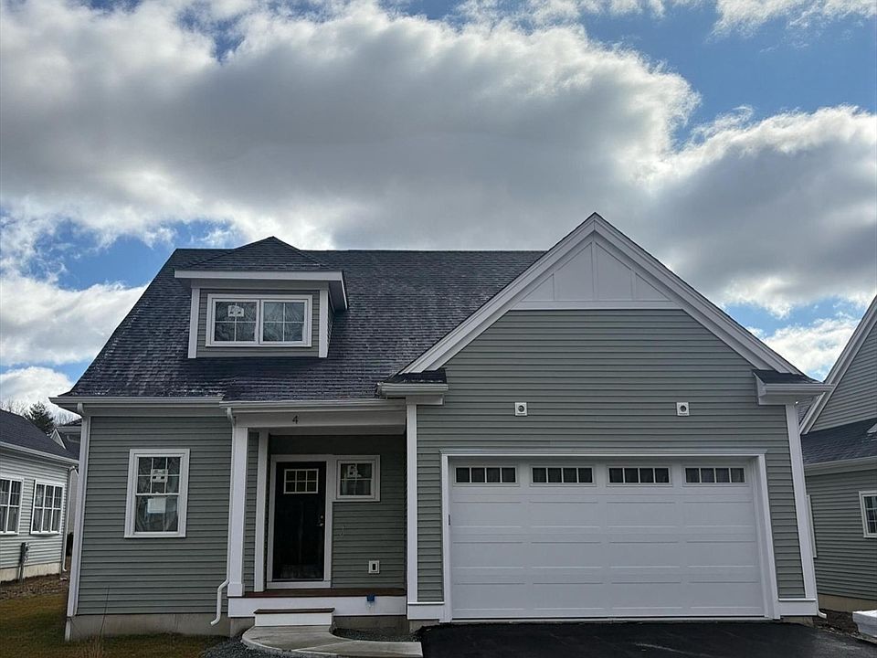 1st image of 4 Weber Farm Rd #4