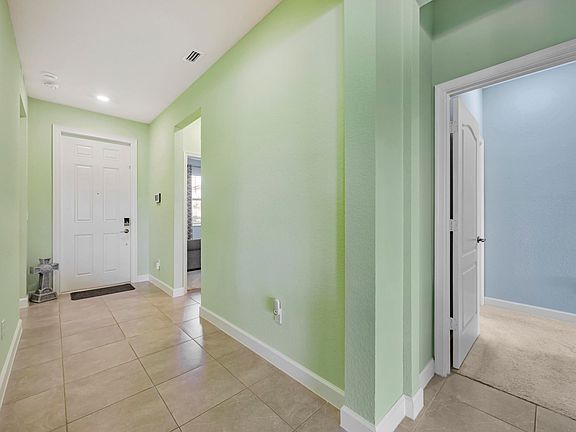 4th image of 8151 NW Greenbank Circle