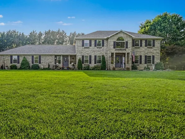 166 Private Drive 15455, Crown City, OH 45623