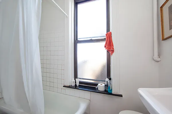 Rented by R New York | media 4