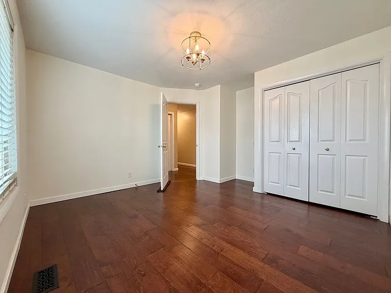 961 E Golden Pheasant Dr — Photo 13