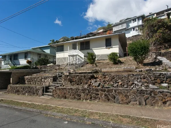 1358 Makaikoa St, Honolulu, HI 96821