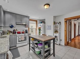 9 Mount Vernon St #1, Dorchester, MA 02125
