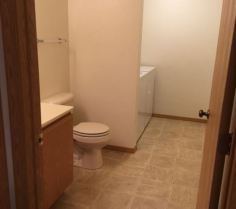 2nd image of 1657 Lenwood Ave APT 8