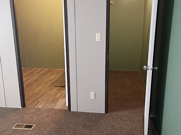 4th image of 522 Crayton St