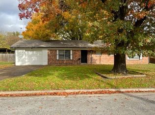 116 Gantt St, Terrell, TX 75160