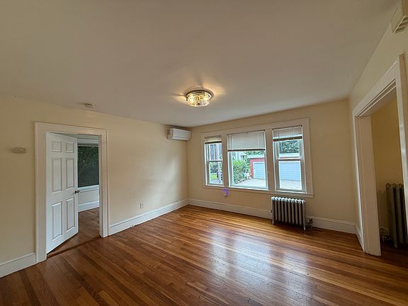 5th image of 8 Cenacle Rd #1