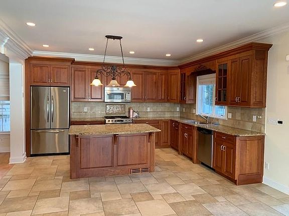 Spacious Gourmet Kitchen