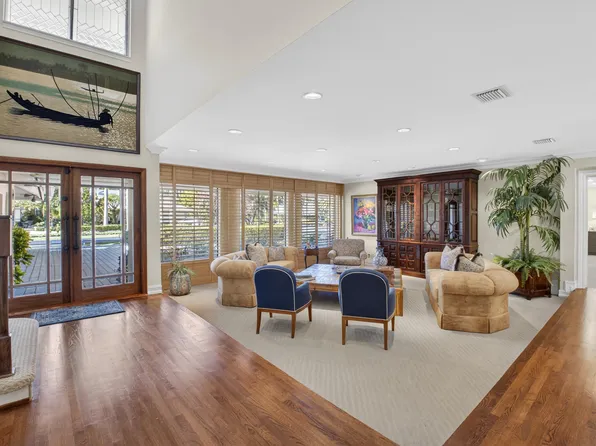 19682 Oakbrook Court, Boca Raton, FL 33434