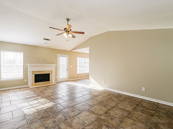 3rd image of 176 Howard Woody Dr