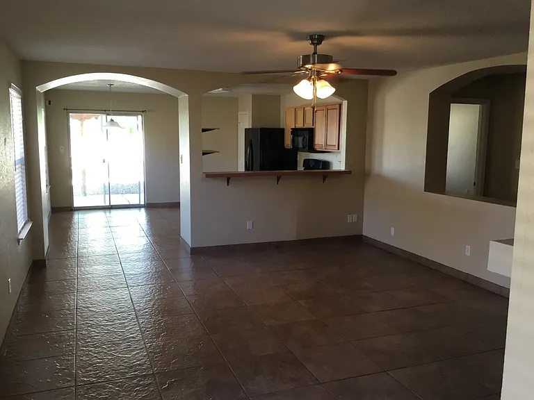 4039 Cresta Park Ave NW — Photo 5