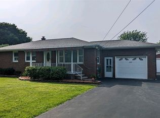 1055 James Dr, Lewiston, NY