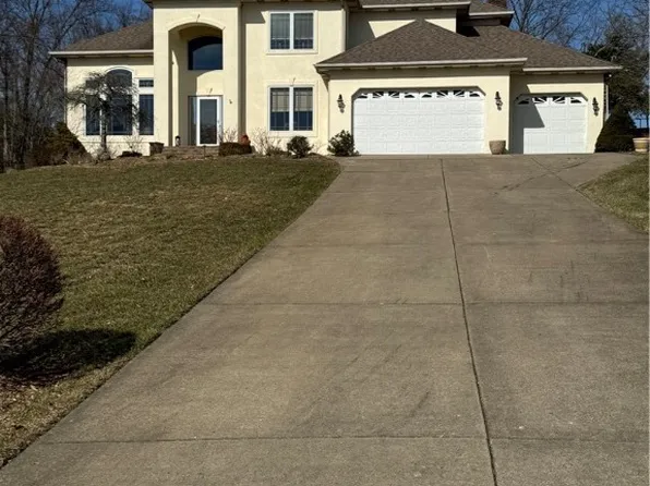 69717 Crestview Ln, Saint Clairsville, OH 43950