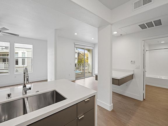 5th image of 19608 Pruneridge Ave #9108