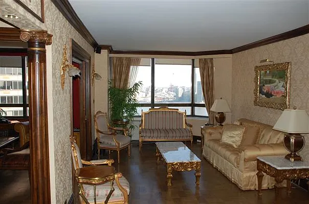 Rented by Luxury Habitat | media 36