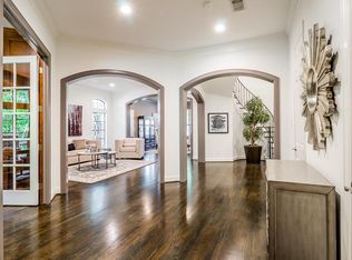 551 Wisteria St, Bellaire, TX 77401