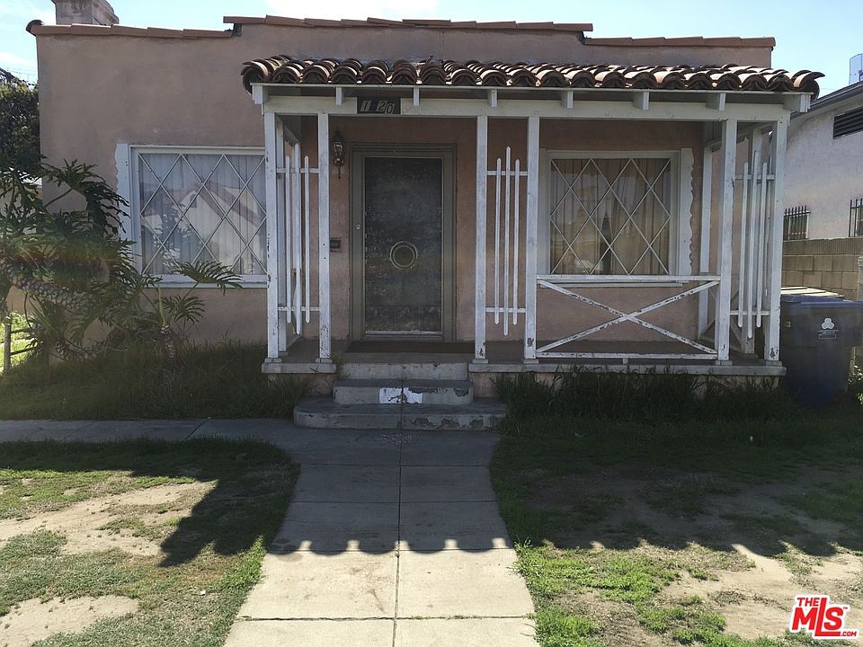 1st image of 1220 W 65th St