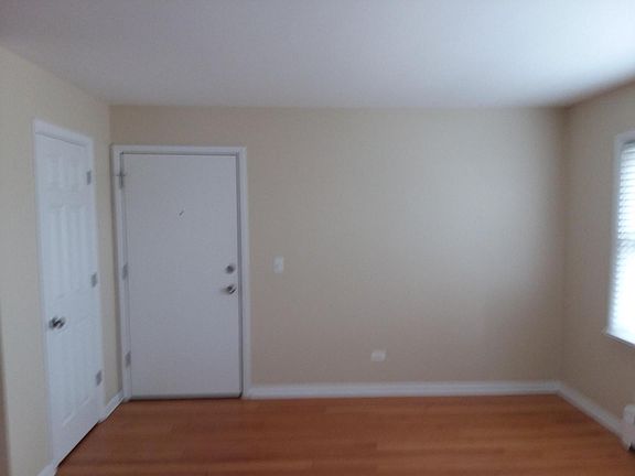 2nd image of 6560 N Harlem Ave #3