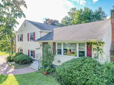 74 Dunn Rd, Hamden, CT, 06518