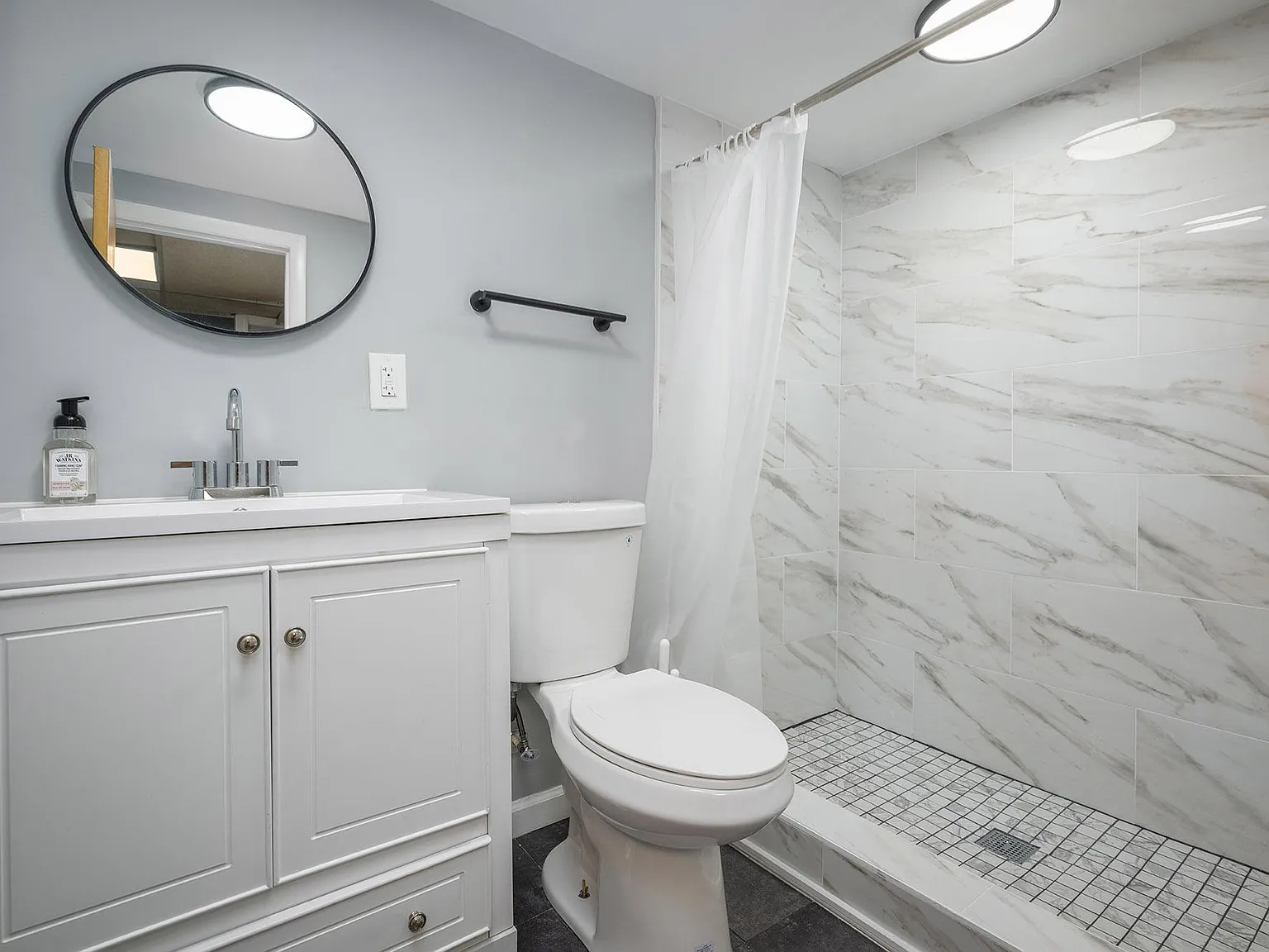 4 bed, 2.0 bath, 1100 sqft, $754 — Photo 4