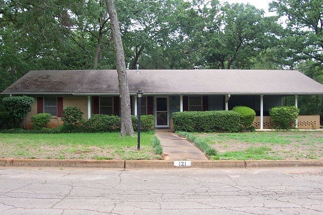 1st image of 121 Aleta Dr
