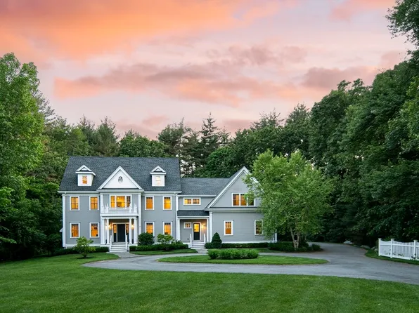 987 Lowell Rd, Concord, MA 01742