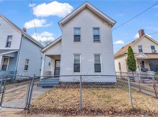 1102 E 67th St, Cleveland, OH 44103