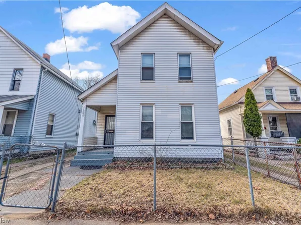 1102 E 67th St, Cleveland, OH 44103