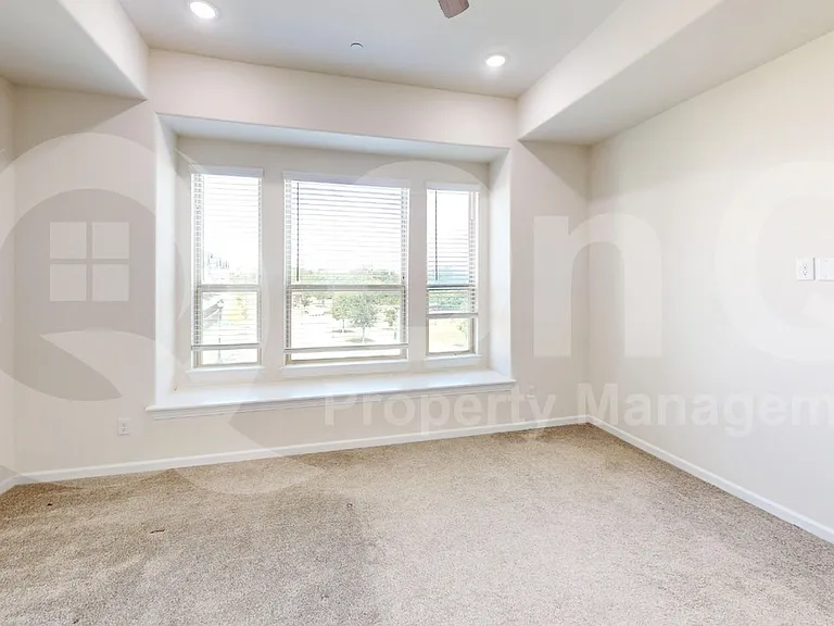 16154 Doe Lake Dr — Photo 10