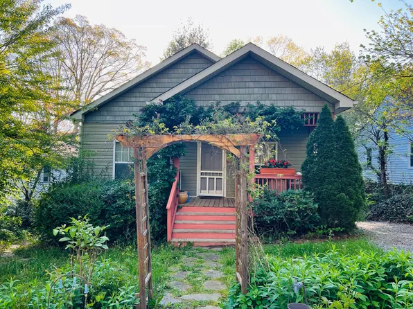 40 Harvard Pl, Asheville, NC 28806