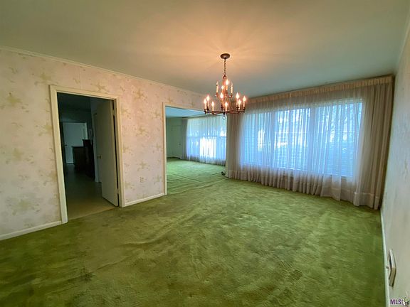 4th image of 508 Berthier St