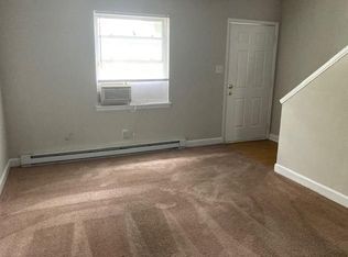 504 Greenbriar Rd, Greensboro, NC 27405