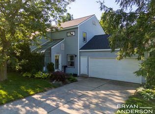 1441 Laurel Ave SE, Grand Rapids, MI 49506