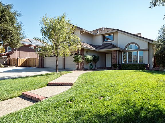 2nd image of 1800 Diana Ave