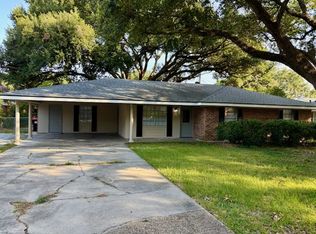 120 Leisure Ln, Lafayette, LA 70506